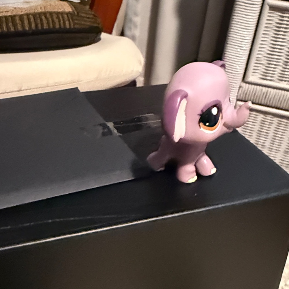 Littlest pet shop years 2005, 2007, 2009
 #50, #1082,  #1086 - Picture 6 of 9